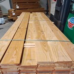 Ca. 75x Douglas wisselsponning/halfhoutsrabat, 18x195mm, lengte 400cm